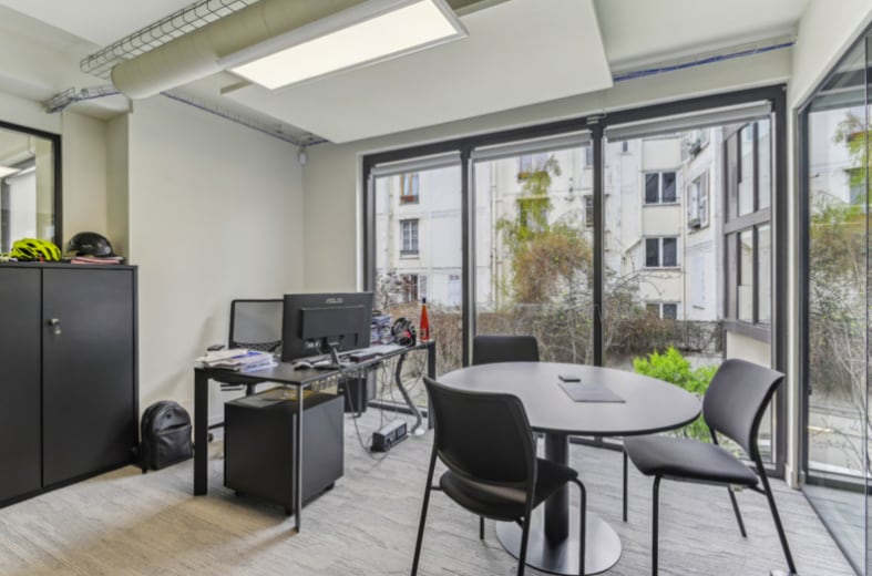 46-48 Rue Lauriston, Paris for lease Interior Photo- Image 1 of 12