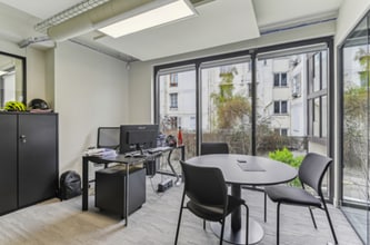 46-48 Rue Lauriston, Paris for lease Interior Photo- Image 1 of 12