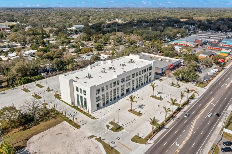 10050 N Florida Ave, Tampa, FL for lease - Aerial - Image 3 of 7