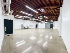 6819 West Blvd, Inglewood, CA for lease Interior Photo- Image 2 of 11