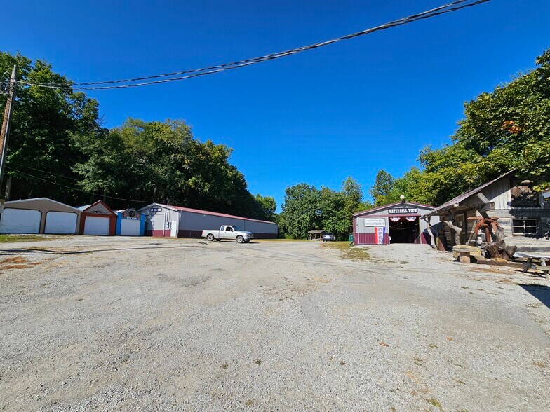 8104 Bridgeton Rd, Bridgeton, IN for sale - Building Photo - Image 3 of 16