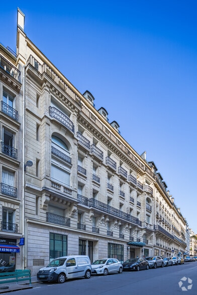 37 Rue Du Rocher, Paris for lease - Primary Photo - Image 1 of 26