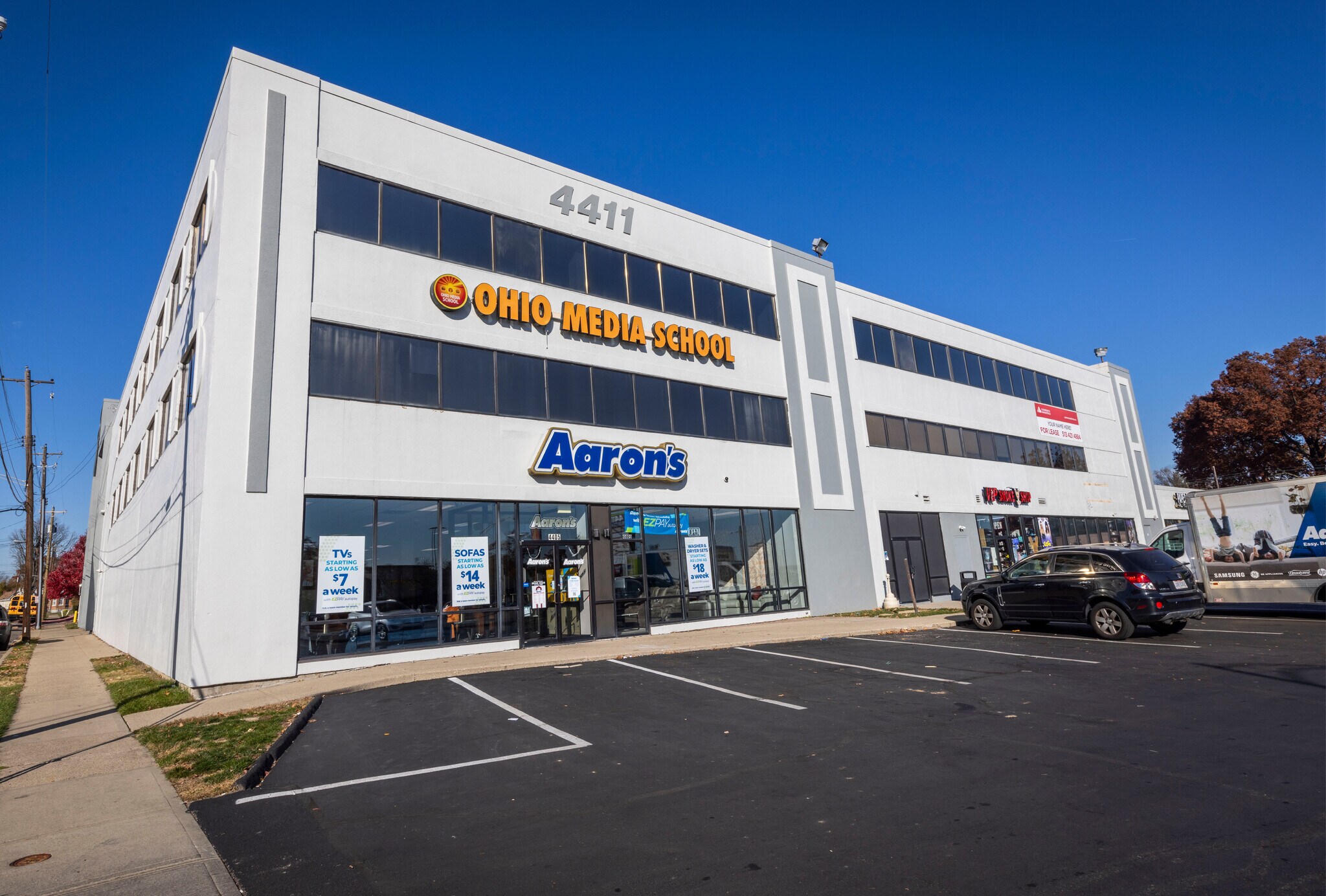 4405-4411 Montgomery Rd, Norwood, OH for lease Building Photo- Image 1 of 11