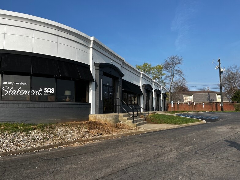 100 Regency Point Path, Lexington, KY for lease - Building Photo - Image 3 of 15