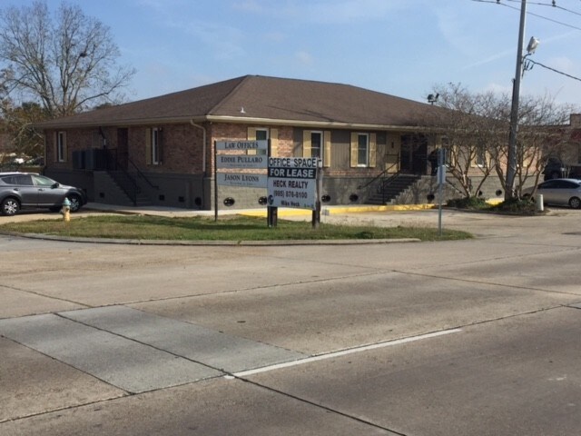 1054 W Tunnel Blvd, Houma, LA for lease - Primary Photo - Image 1 of 1