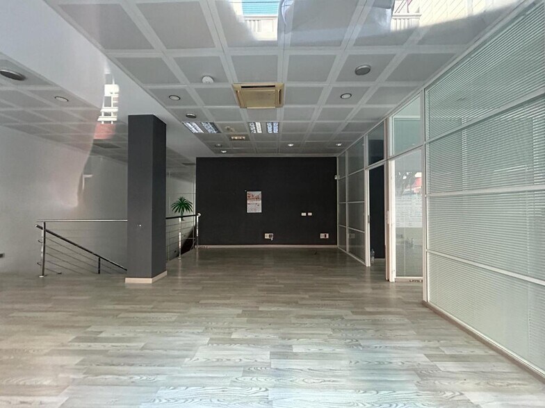 Retail in LAS PALMAS for sale - Building Photo - Image 3 of 12