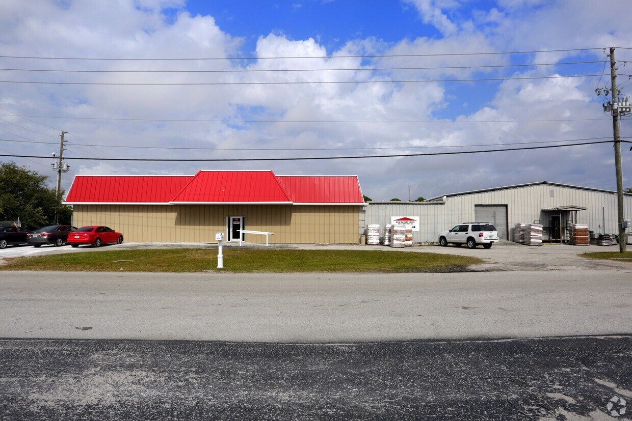 7425 124th Ave, Largo, FL for lease Building Photo- Image 1 of 13