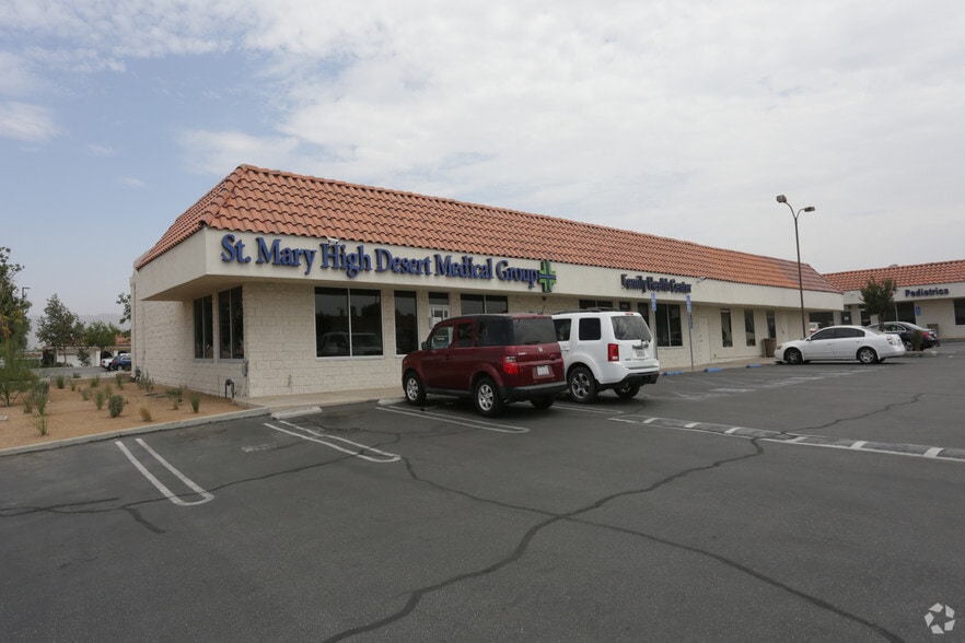 1701117095 Main St, Hesperia, CA 92345