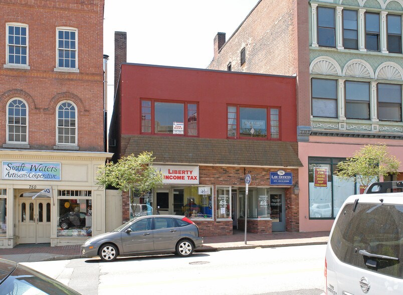 756 Main St, Willimantic, CT 06226