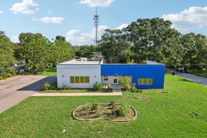 3209 30th Ave S, Saint Petersburg, FL for sale - Building Photo - Image 2 of 65