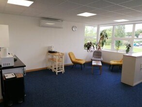 Monks Brk, Newport for lease Interior Photo- Image 2 of 4