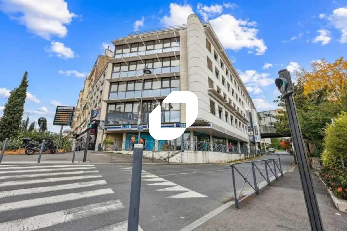 Office in Nogent-sur-Marne for lease Building Photo- Image 1 of 4