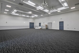 1944 Cedar Creek Rd, Fayetteville, NC for lease Interior Photo- Image 2 of 6