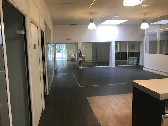 Retail in La Teste-de-Buch for sale Interior Photo- Image 1 of 4