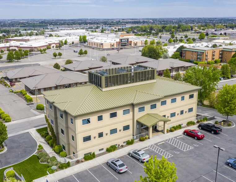 1030 N Center Pky, Kennewick, WA for lease - Building Photo - Image 3 of 10