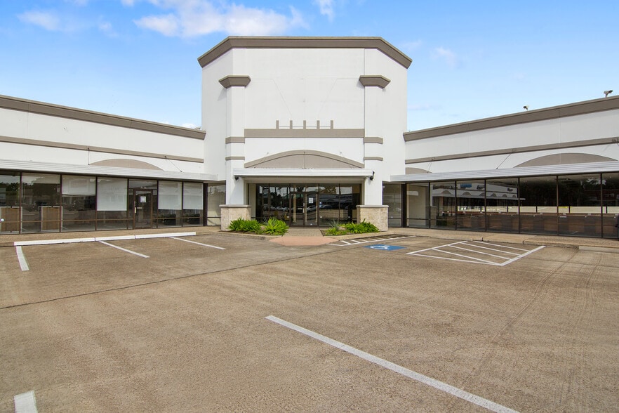5020 W FM-1960, Houston, TX for sale - Building Photo - Image 1 of 1
