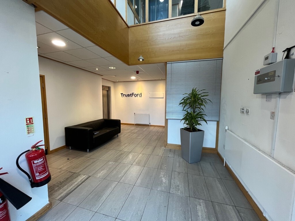 2 Charter Ct, Colchester for lease Interior Photo- Image 1 of 6