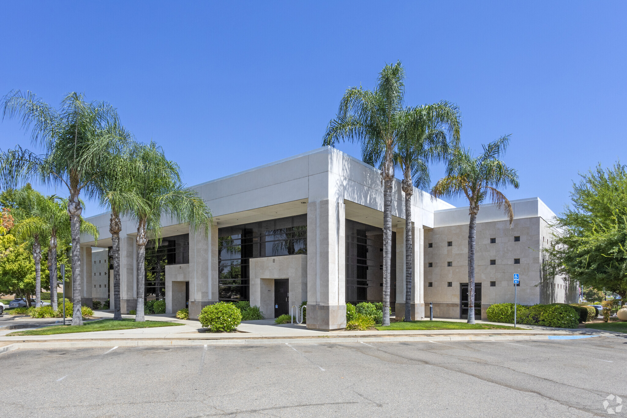 7215 N Fresno St, Fresno, CA for sale Building Photo- Image 1 of 1