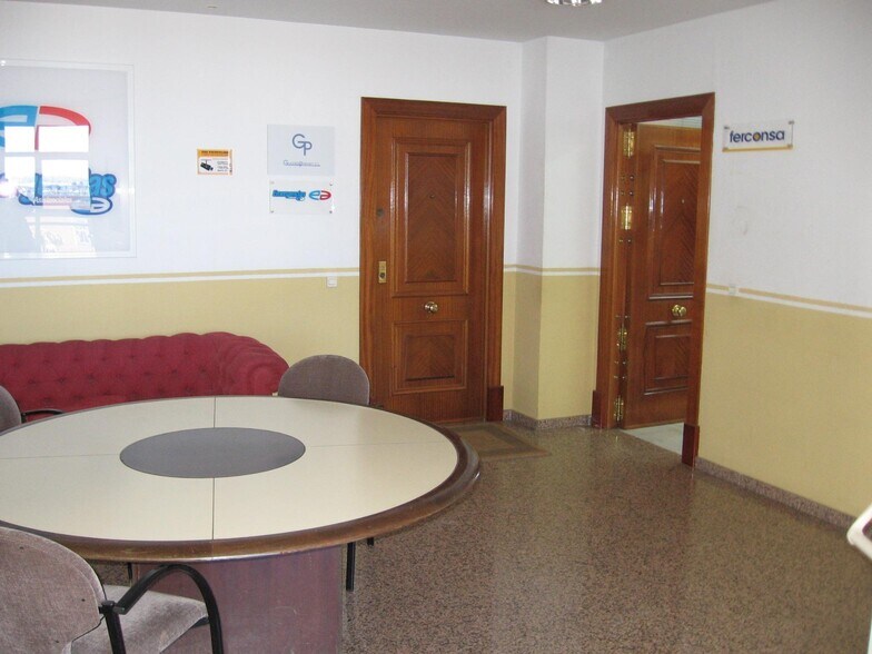Office in SEVILLA, Sevilla for lease - Building Photo - Image 3 of 10