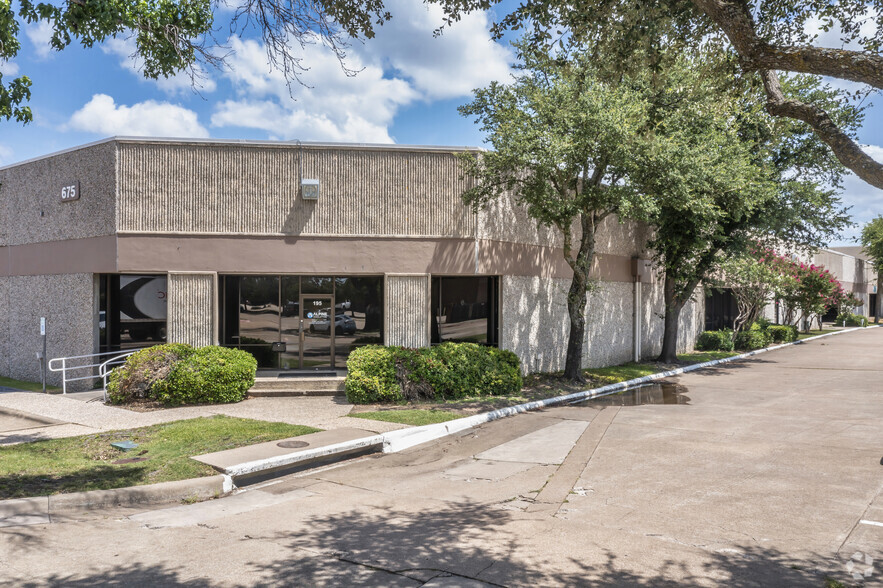 640 International Pkwy, Richardson, TX for lease - Building Photo - Image 2 of 24