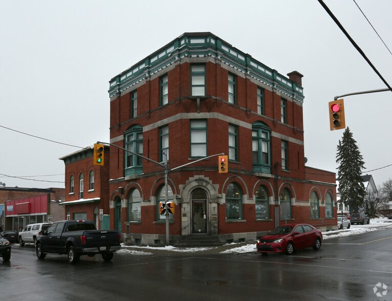 32 Main St N, North Glengarry, ON for lease - Primary Photo - Image 1 of 3