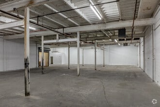 455 Madison Ave, Paterson, NJ for lease Interior Photo- Image 2 of 7