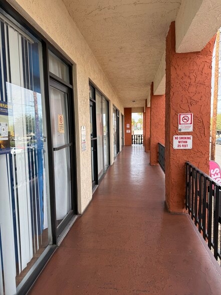 2425 E Thomas Rd, Phoenix, AZ for sale - Building Photo - Image 3 of 11