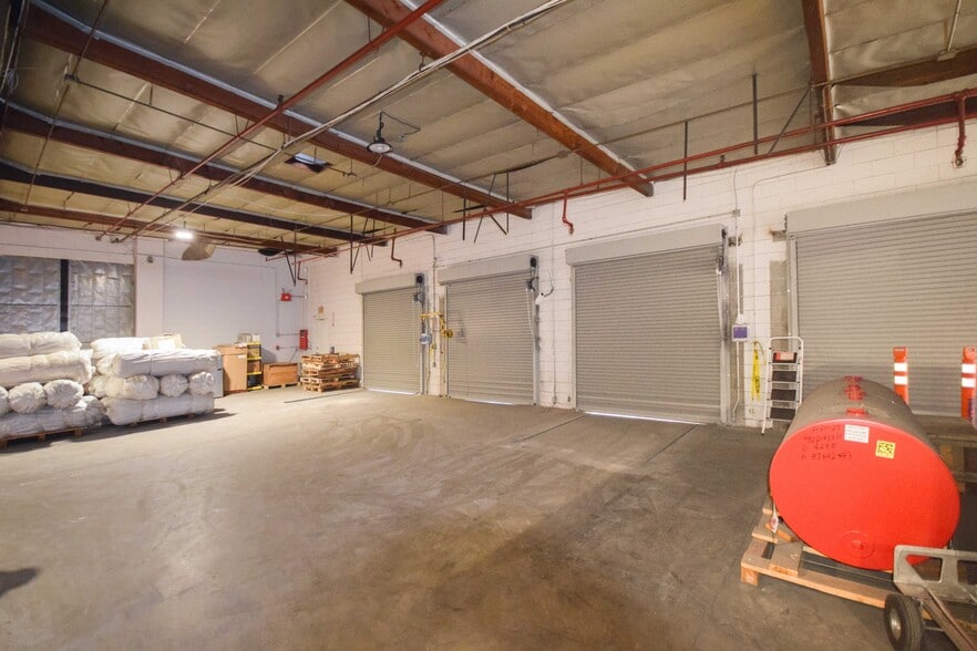 9860 Gidley St, El Monte, CA for lease - Interior Photo - Image 3 of 7