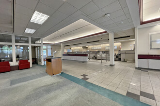 1320 Kings Highway Cutoff, Fairfield, CT for lease Interior Photo- Image 1 of 8