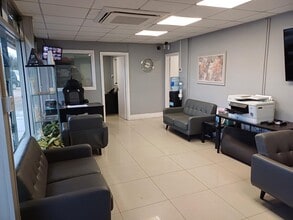 Great North Rd, Peterborough for lease Interior Photo- Image 2 of 3