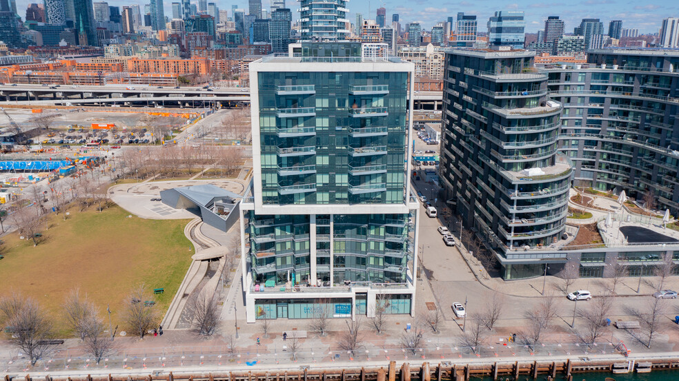 215 Queens Quay E, Toronto, ON for lease - Building Photo - Image 2 of 21