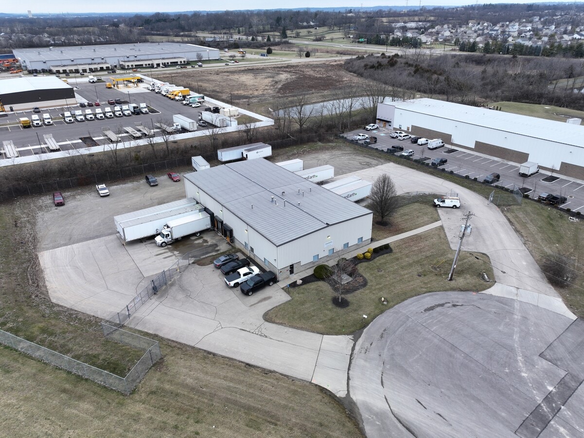 295 Edison Dr, Middletown, OH 45044