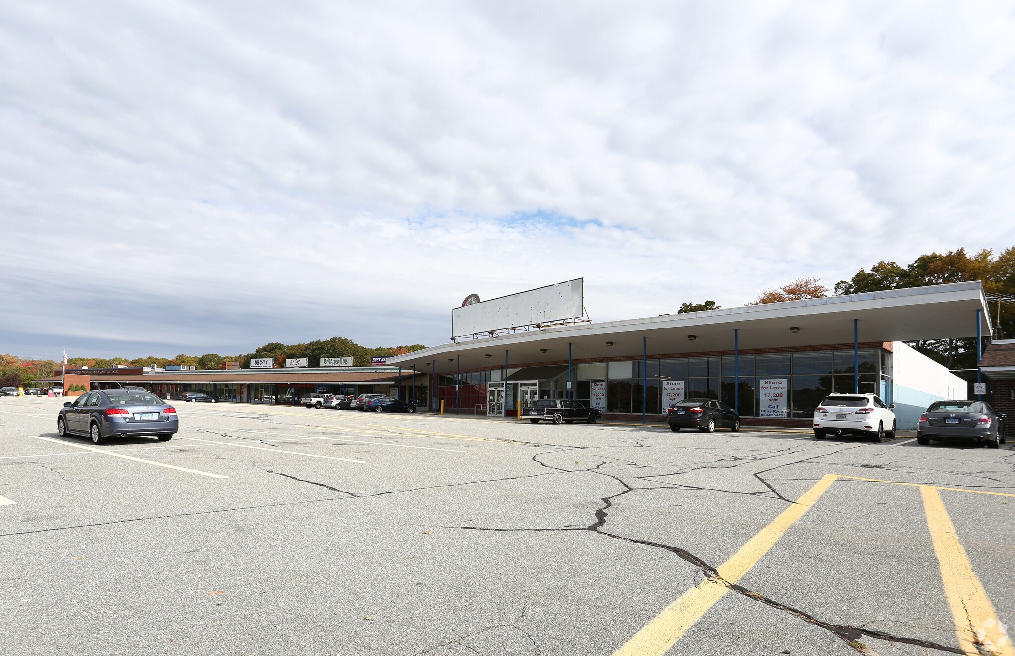 60-100 Plaza Ct, Groton, CT for sale Primary Photo- Image 1 of 1