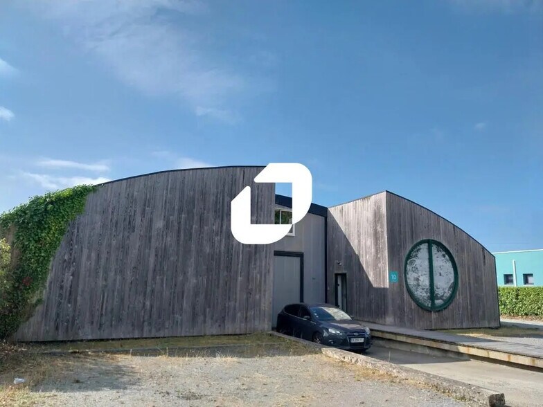 Flex in Treillières for lease - Building Photo - Image 3 of 9