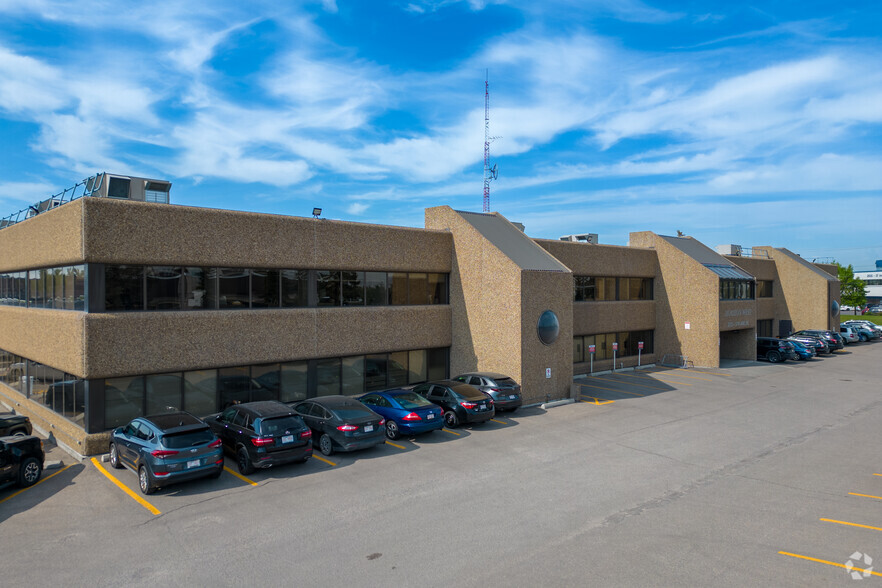 2723 37th Ave NE, Calgary, AB for lease - Building Photo - Image 2 of 6