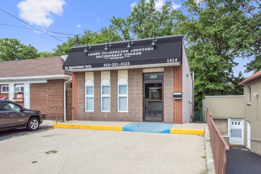 1414 Wantagh Ave, Wantagh, NY for sale - Building Photo - Image 1 of 1