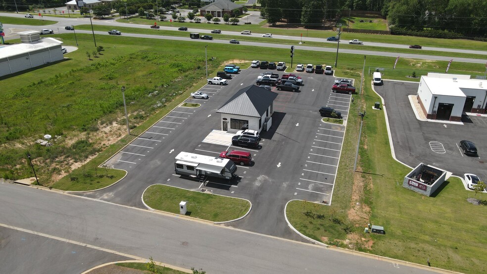 205 Apple Ave, Dothan, AL for sale - Building Photo - Image 2 of 6