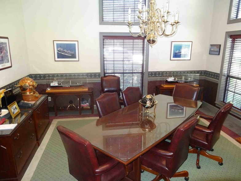 3565 Cardinal Point Dr, Jacksonville, FL for lease - Interior Photo - Image 3 of 15