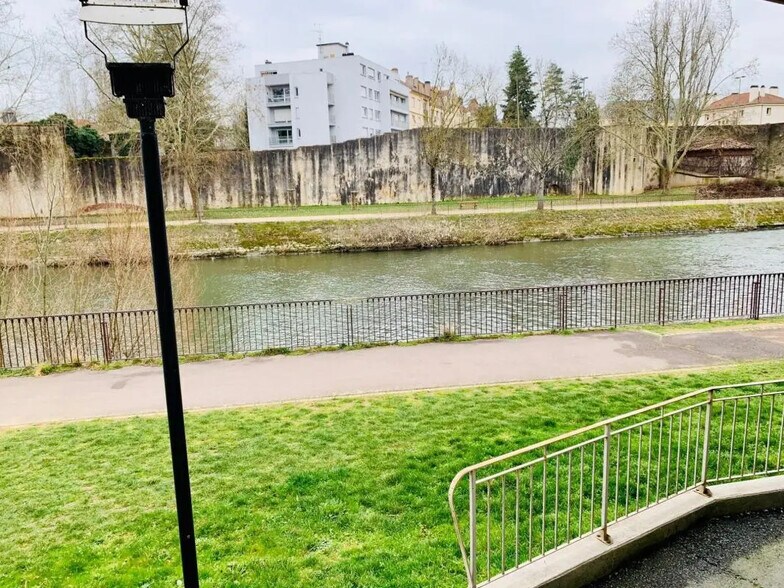 Industrial in Metz for sale - Building Photo - Image 2 of 3