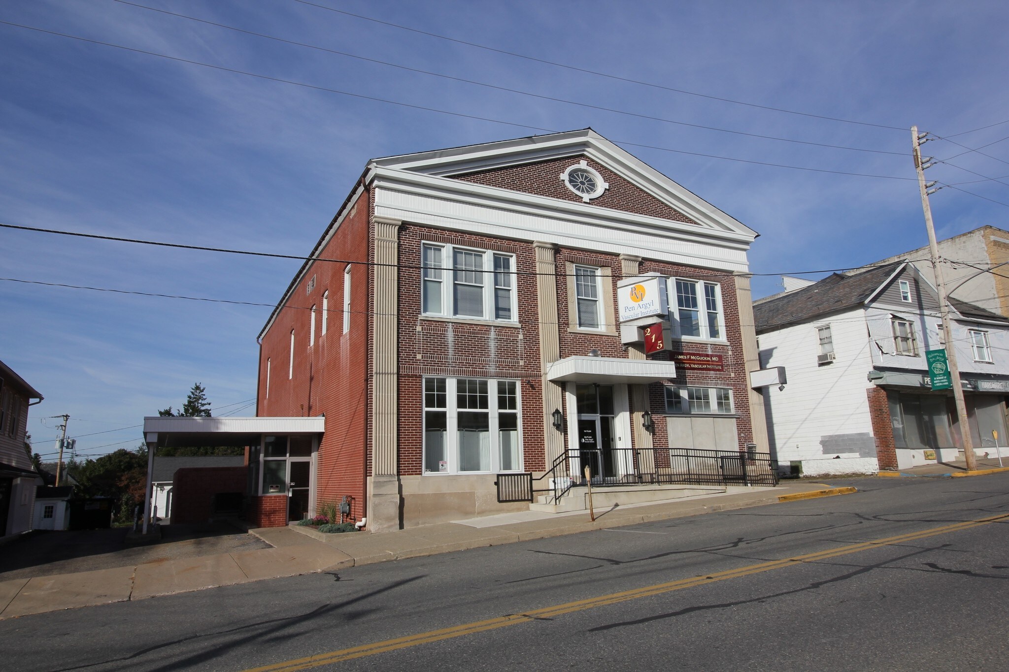 215 S Robinson Ave, Pen Argyl, PA for sale Building Photo- Image 1 of 1