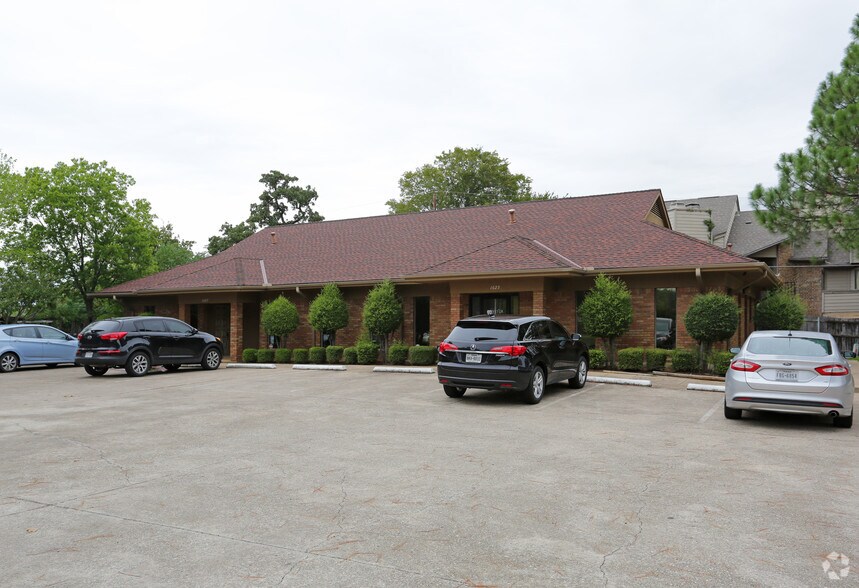 1625 Pecan Park Dr, Arlington, TX for sale - Primary Photo - Image 1 of 1