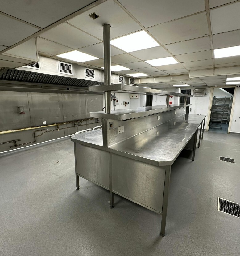 17 Jubilee St, Brighton for lease Interior Photo- Image 1 of 1