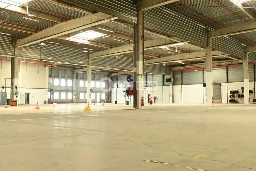 Office in Vénissieux for lease - Interior Photo - Image 3 of 23