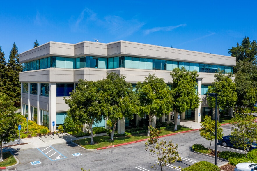 2465 Latham St, Mountain View, CA for lease - Building Photo - Image 1 of 6