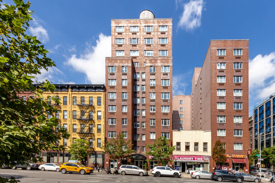 1810 3rd Ave, New York, NY for lease - Building Photo - Image 3 of 4