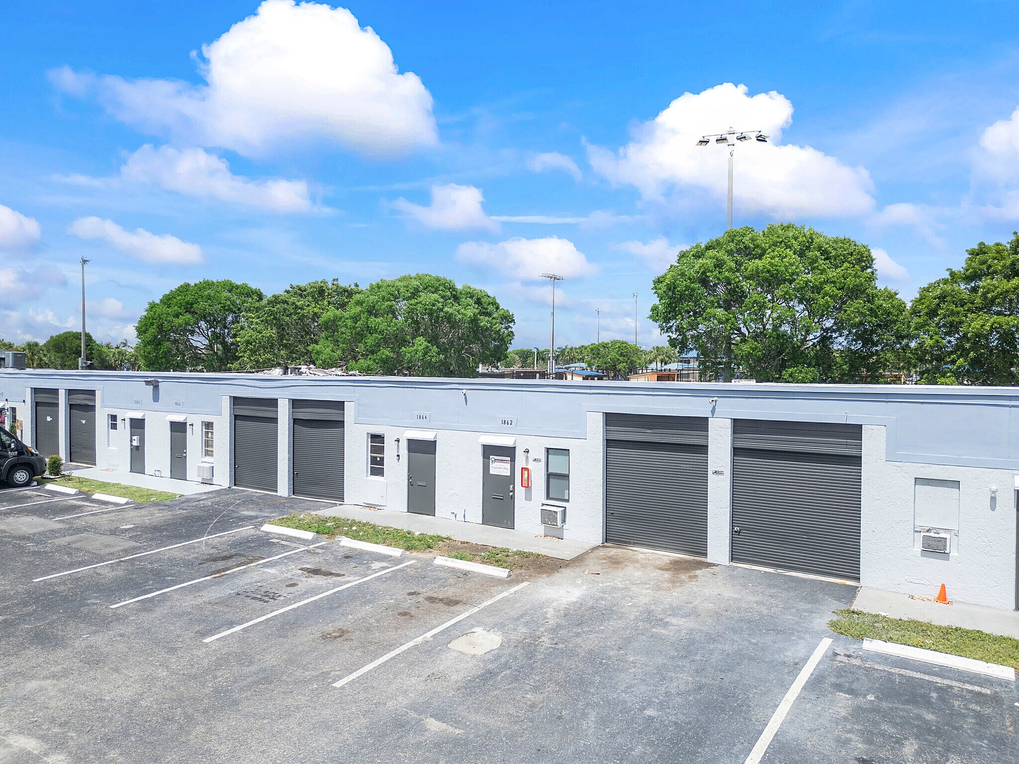 1900-1922 NW Mears Pky, Margate, FL for lease Building Photo- Image 1 of 5