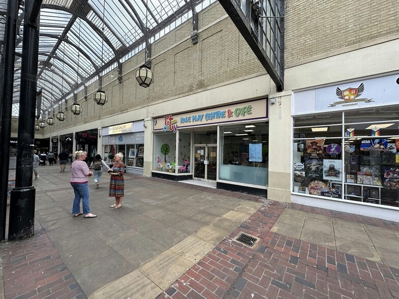 Liverpool Rd, Worthing for lease - Building Photo - Image 1 of 7
