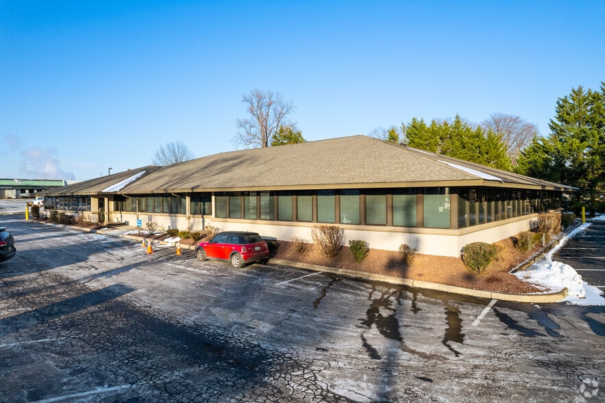 4641 Pottsville Pike, Reading, PA for lease - Primary Photo - Image 1 of 5