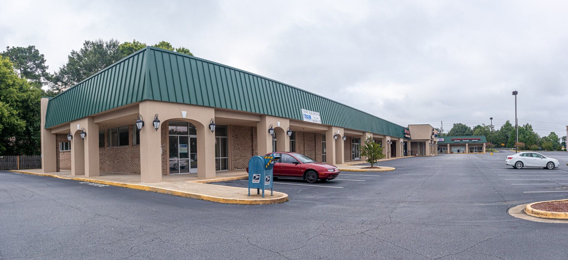 5828 Moon Rd, Columbus, GA 31909 Allendale Shopping Center