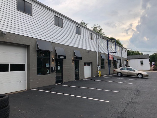 534-536 Valley Brook Rd, Venetia, PA for lease - Building Photo - Image 1 of 5